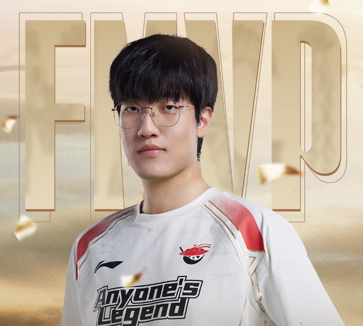 开云体育官方网站-TL翻盘TES，Kanavi线上压制力十足宿敌对决成都决赛之夜，成为赛场最大亮点的简单介绍