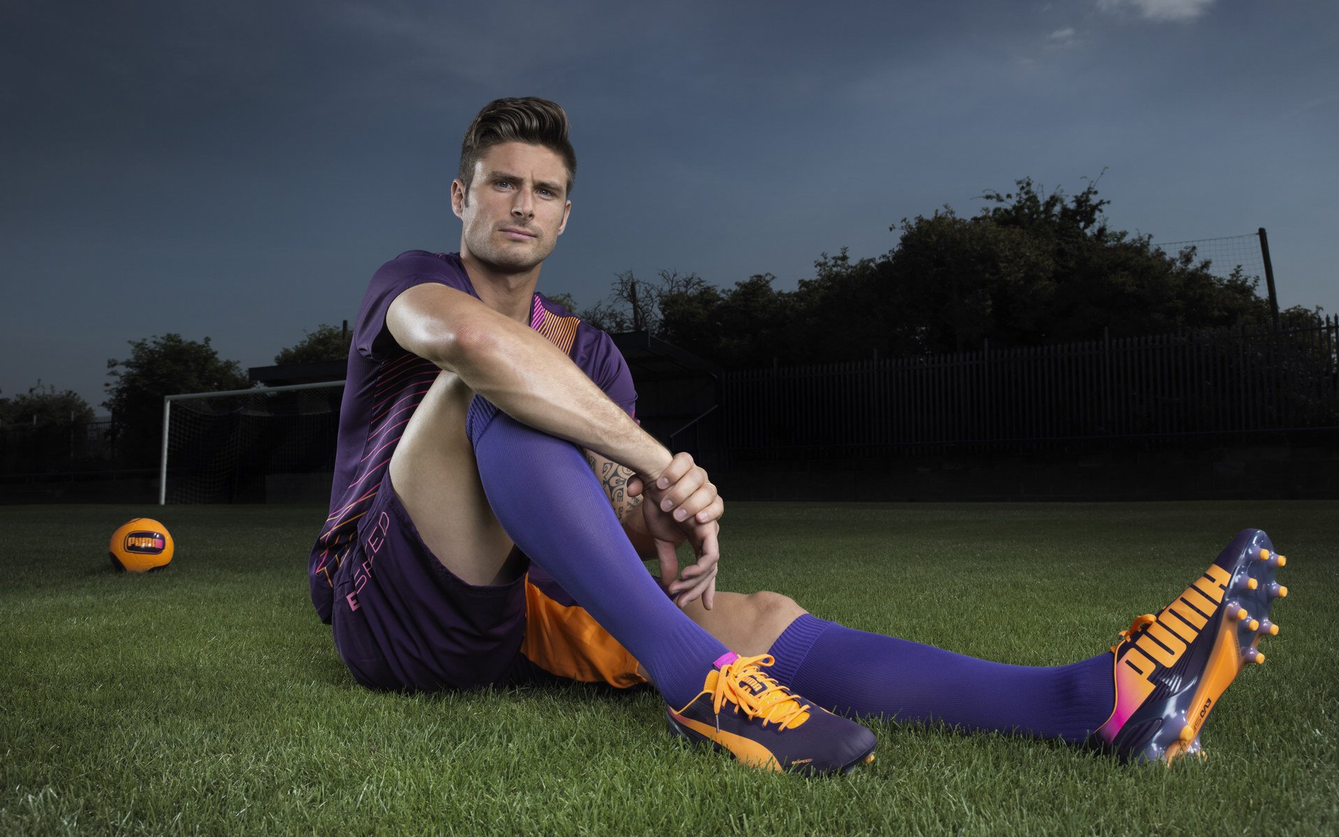 德里赫特一夫当关,安哥拉战术碾压!乌拉圭攻防失据背后的足球哲学博弈